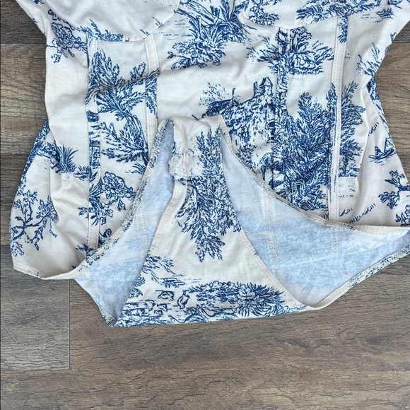 Cider Blue and White Bodysuit Size Medium Floral Teacup Design - Picture 6 of 11